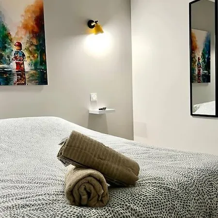Le Lego, 3 Chambres, 8 Personnes Et Parking, Centre Appartamento